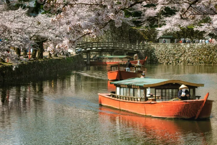屋形船